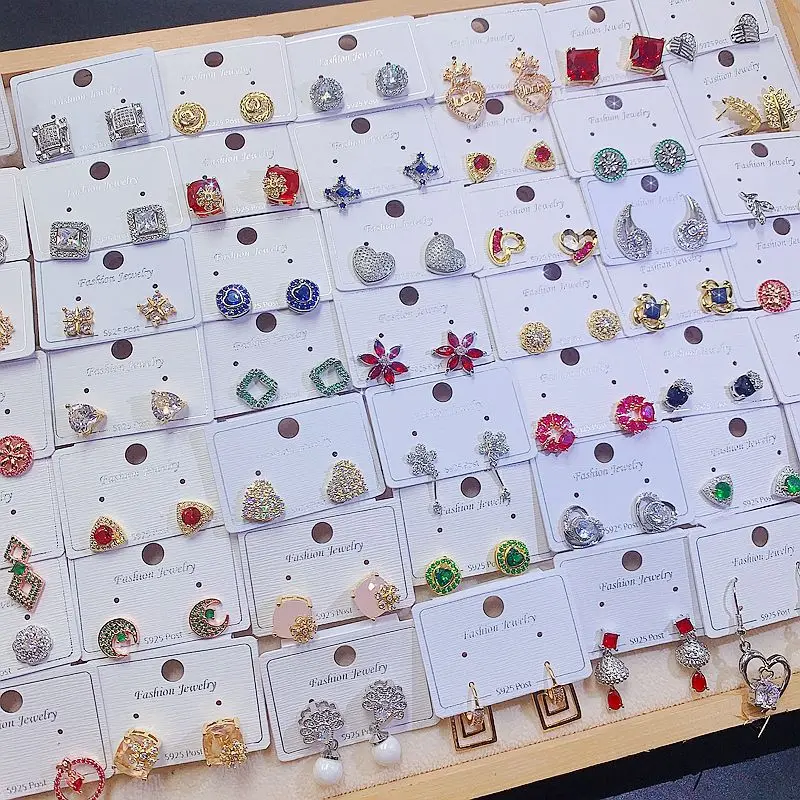 10/30/50pairs/lot Factory Mix Style Zircon Copper Waterproof Stud Earring for Women Girls Fashion Ear Jewelry Gifts Party Bar
10/30/50pairs/lot Factory Mix Style Zircon Copper Waterproof Stud Earring for Women Girls Fashion Ear Jewelry Gifts Party Bar