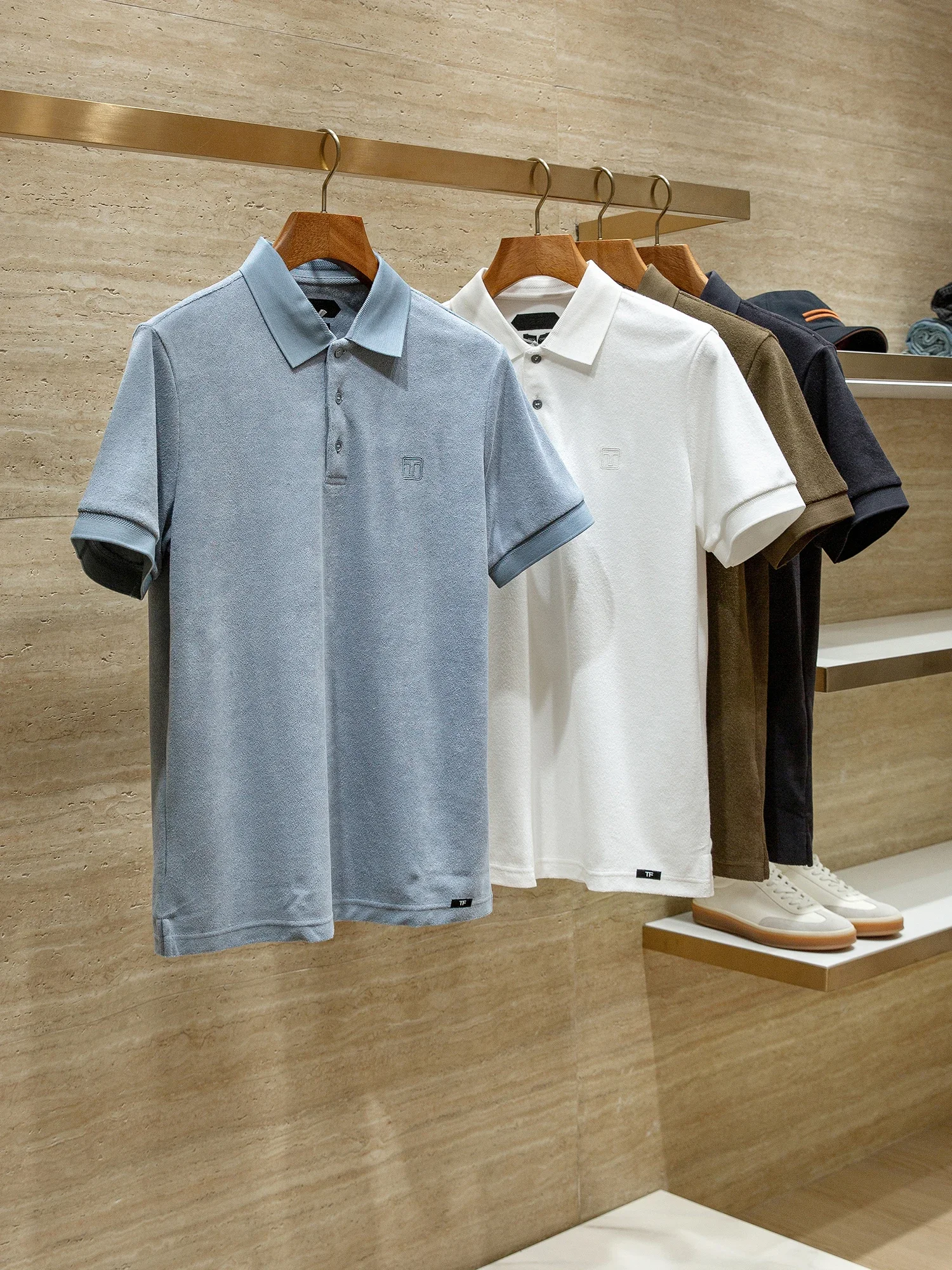 Thin towel fleece fabric, summer men's business casual lapel short-sleeved POLO shirt T version
Thin towel fleece fabric, summer men's business casual lapel short-sleeved POLO shirt T version