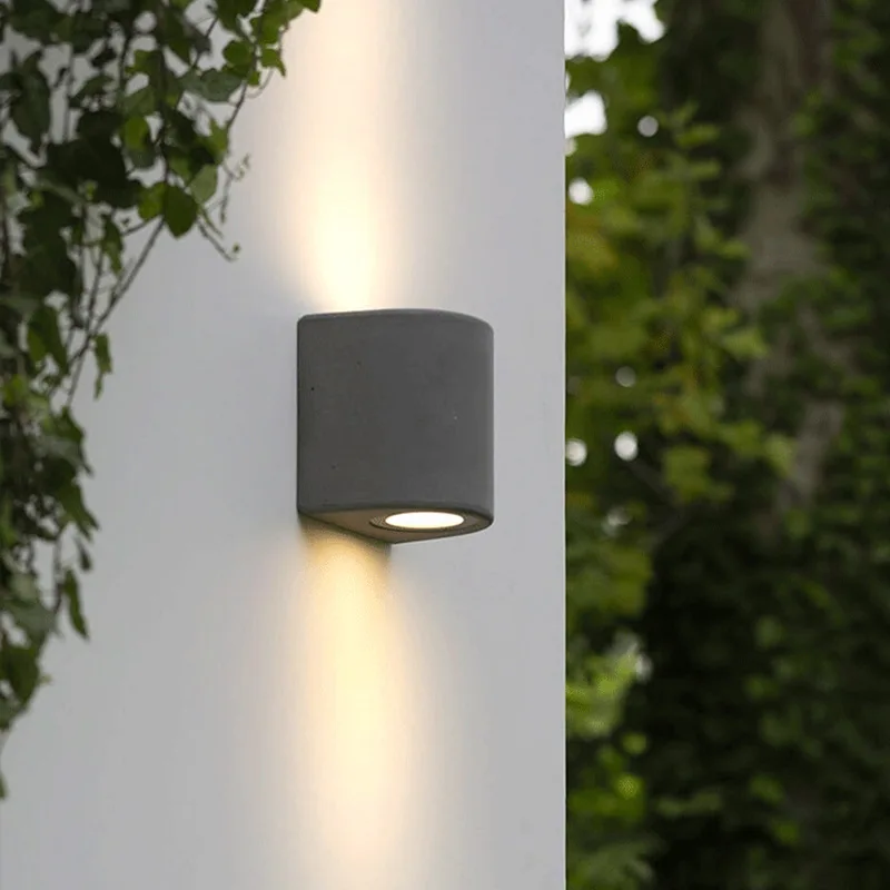 Outdoor waterproof wall lamp Garden balcony Outdoor lamp Modern simple villa cement exterior wall lamp
Outdoor waterproof wall lamp Garden balcony Outdoor lamp Modern simple villa cement exterior wall lamp