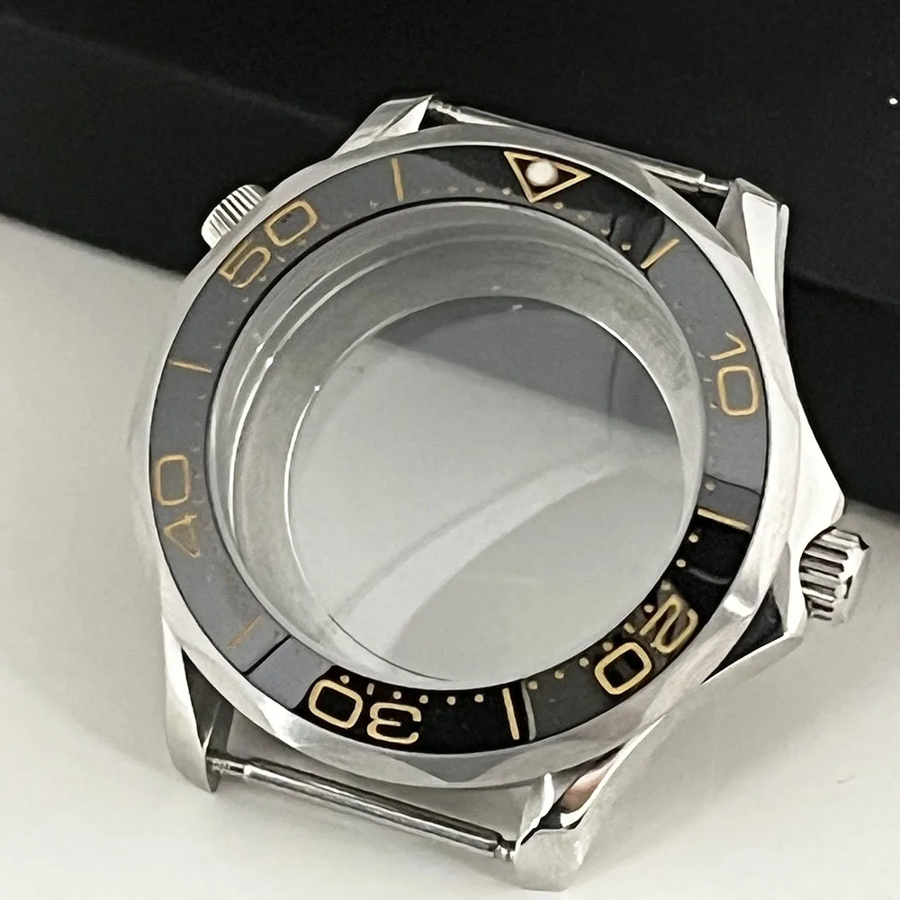 High quality 41mm stainless steel replacement combination housing ST1612 Miyota 8215 DG 2813 Automatic waterproof gold
High quality 41mm stainless steel replacement combination housing ST1612 Miyota 8215 DG 2813 Automatic waterproof gold