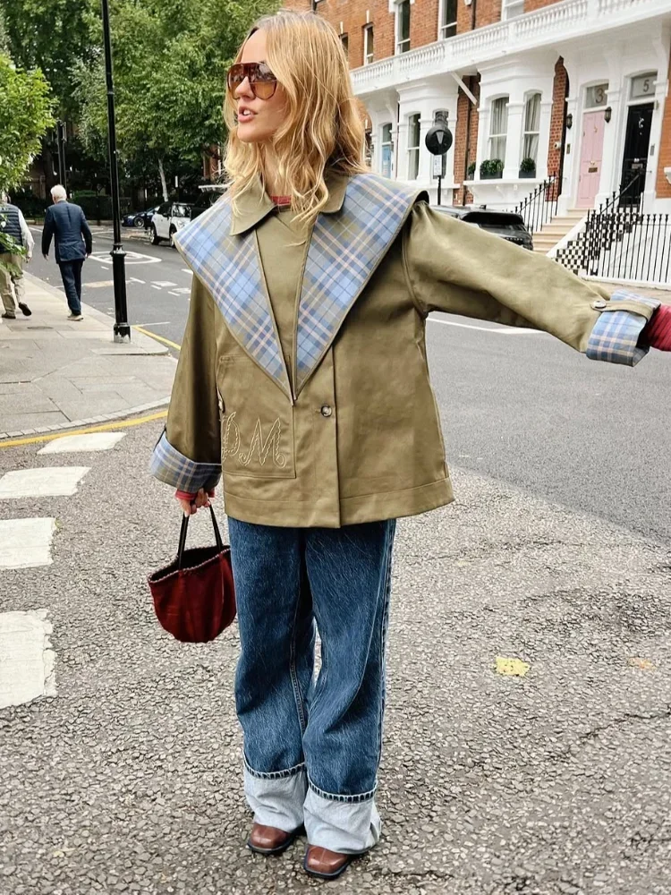 Fashion Plaid Shawl Jackets for Women Double-sided Single Breasted Lapel Collar Jacket Lady Street Leisure Casual Outerwear 2025
Fashion Plaid Shawl Jackets for Women Double-sided Single Breasted Lapel Collar Jacket Lady Street Leisure Casual Outerwear 2025