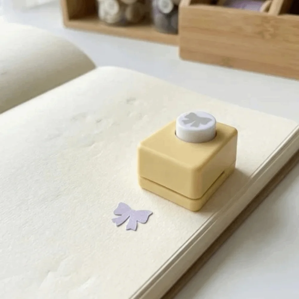 Stamp Shape Stamp Border Punch Punches Maker Hole Puncher Embossing Machine Labor Saving Paper Cutting Toothed Puncher Embosser
Stamp Shape Stamp Border Punch Punches Maker Hole Puncher Embossing Machine Labor Saving Paper Cutting Toothed Puncher Embosser