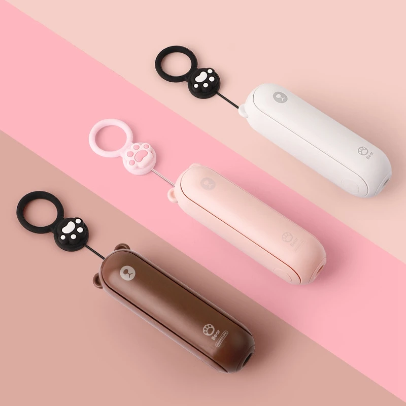 Bear Folding Small Fan Portable Charging Small Student Silent Handheld Cartoon Small Fan
Bear Folding Small Fan Portable Charging Small Student Silent Handheld Cartoon Small Fan