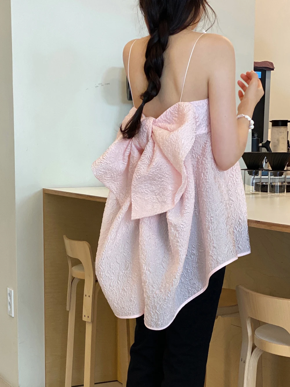 Chic Sweet Backless Strap Vest Women's Fashion Knot Doll Shirt Top Cotton Loose Fit Summer Casual Cotton Blend
Chic Sweet Backless Strap Vest Women's Fashion Knot Doll Shirt Top Cotton Loose Fit Summer Casual Cotton Blend