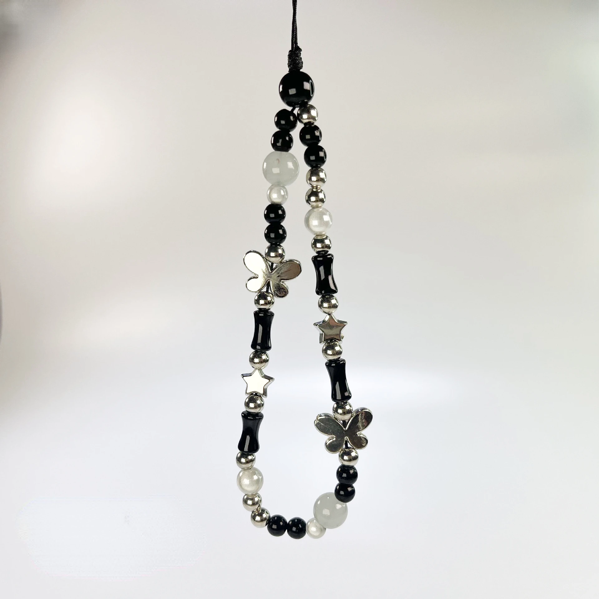 Оригинальный браслет «сделай сам», подвесной ремешок для телефона, черная бусина, серебряная подвеска-бабочка, милый брелок для ключей, ремешок для IPhone, шнур для ключей
Оригинальный браслет «сделай сам», подвесной ремешок для телефона, черная бусина, серебряная подвеска-бабочка, милый брелок для ключей, ремешок для IPhone, шнур для ключей