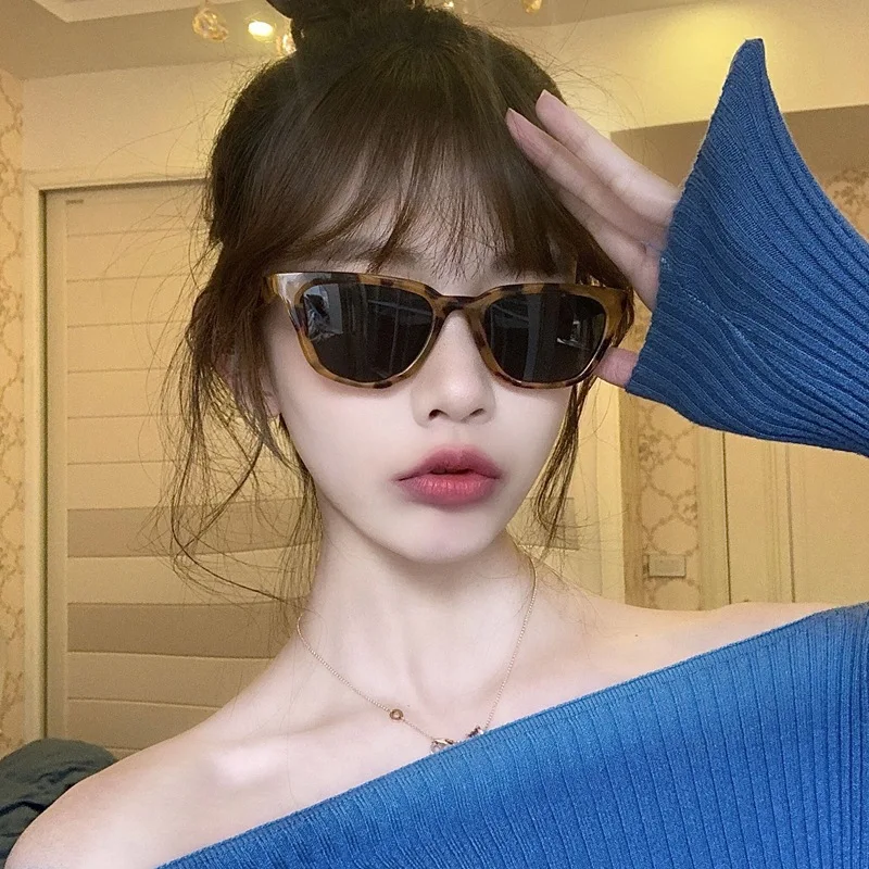 New Cat Eye Sunglasses Women Cool Street Shot Sunshade Glasses Dustproof Windproof Riding Glasses UV400 Sunglasses
New Cat Eye Sunglasses Women Cool Street Shot Sunshade Glasses Dustproof Windproof Riding Glasses UV400 Sunglasses