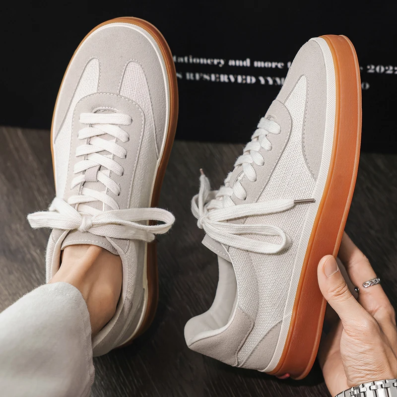 Men All Season Walking Sports Sneakers Simple Streamline Tone Wear Resistant Soft Cushion Breathable Outdoor Casual Footwear
Men All Season Walking Sports Sneakers Simple Streamline Tone Wear Resistant Soft Cushion Breathable Outdoor Casual Footwear