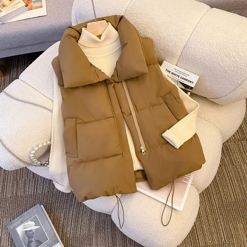 Новинка 2023 года, женский жилет без рукавов с карманами, однотонное пальто, жилеты на молнии, утепленная теплая свободная куртка, черные повседневные куртки-пуховики, женские 
Новинка 2023 года, женский жилет без рукавов с карманами, однотонное пальто, жилеты на молнии, утепленная теплая свободная куртка, черные повседневные куртки-пуховики, женские