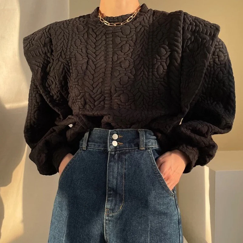 2023 New Autumn and Winter All-match Pullover Round Neck Fashion Loose Stitching Fake Two-piece Long-sleeved Sweater Women
2023 New Autumn and Winter All-match Pullover Round Neck Fashion Loose Stitching Fake Two-piece Long-sleeved Sweater Women