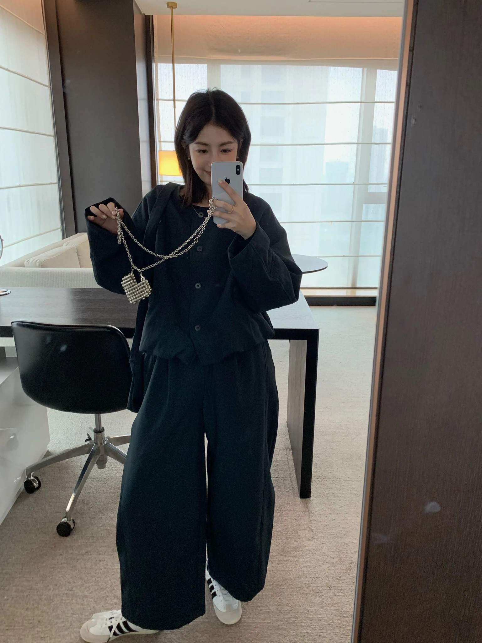 Легкая хлопковая куртка для похудения, однотонная, для повседневной носки, осень-зима, свободный крой, с длинными рукавами, круглый вырез горловины
Легкая хлопковая куртка для похудения, однотонная, для повседневной носки, осень-зима, свободный крой, с длинными рукавами, круглый вырез горловины