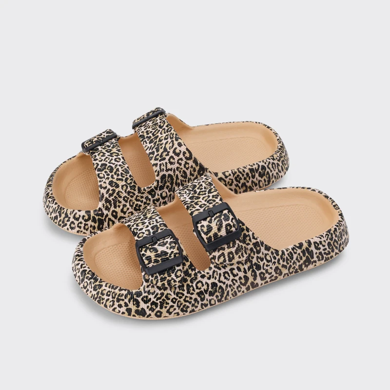 New big size men's summer slippers, platform slippers, flip-flops, leopard print slippers, couple shoes
New big size men's summer slippers, platform slippers, flip-flops, leopard print slippers, couple shoes