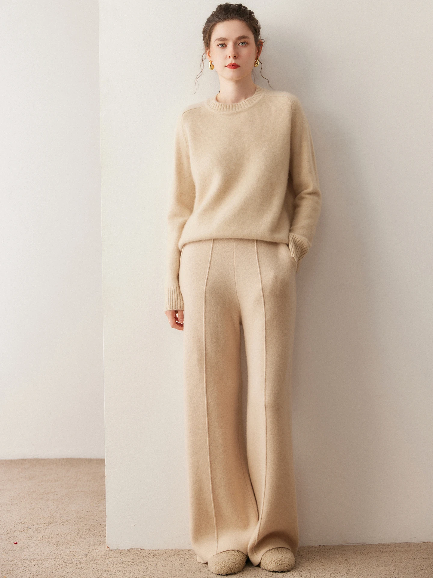 TLOML Heavyweight Women's 100% Cashmere Knitwear Mid Seam Wide Leg Pants Autumn Winter Cashmere Trousers Luxury Casual Style
TLOML Heavyweight Women's 100% Cashmere Knitwear Mid Seam Wide Leg Pants Autumn Winter Cashmere Trousers Luxury Casual Style