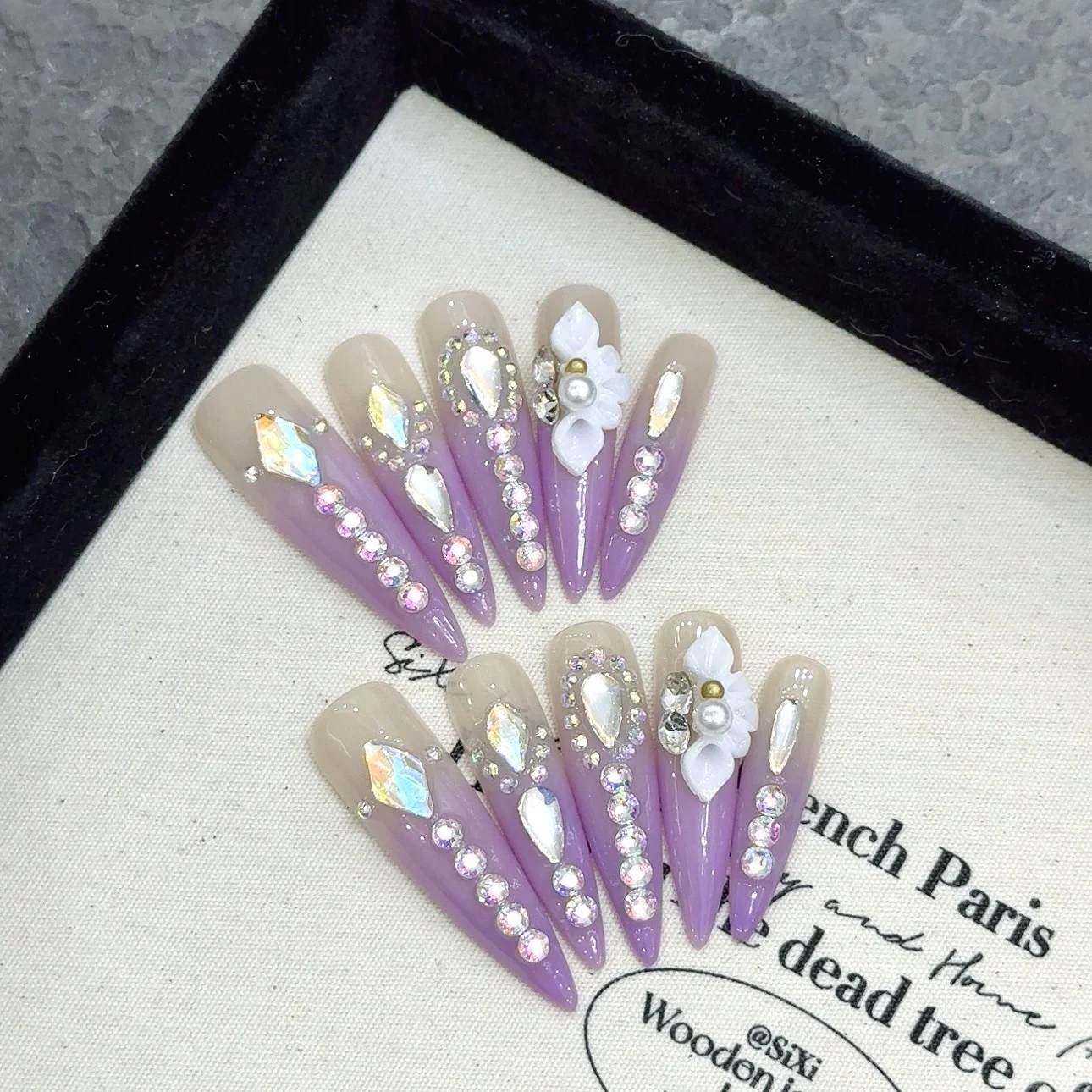 Full Diamond Flower Special-Shaped Diamond European and American Style Nail Art Fashion Manicure (930)
Full Diamond Flower Special-Shaped Diamond European and American Style Nail Art Fashion Manicure (930)