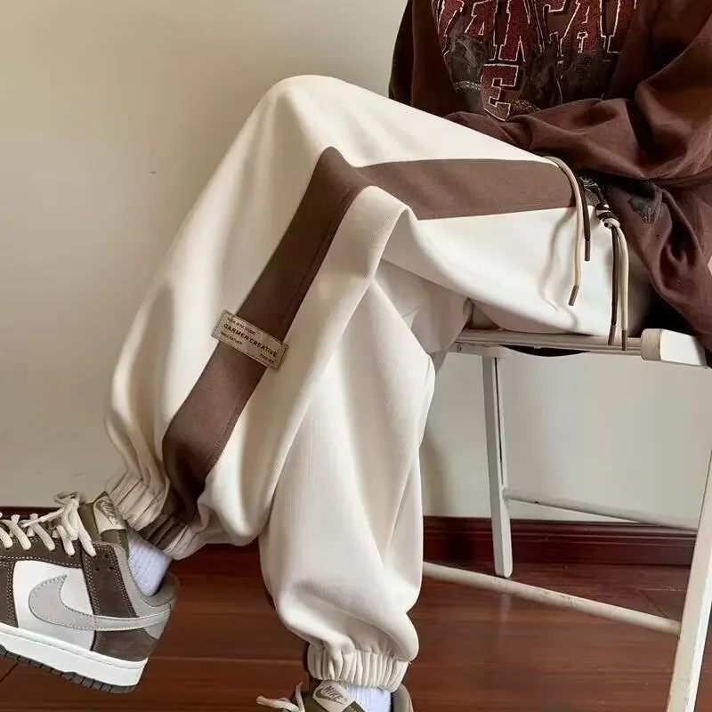 Autumn Men's Side Striped Sweatpants 2024 New Baggy Streetwear Straight Trousers Y2K Vintage Pants Casual Gym Pantalones Hombre
Autumn Men's Side Striped Sweatpants 2024 New Baggy Streetwear Straight Trousers Y2K Vintage Pants Casual Gym Pantalones Hombre