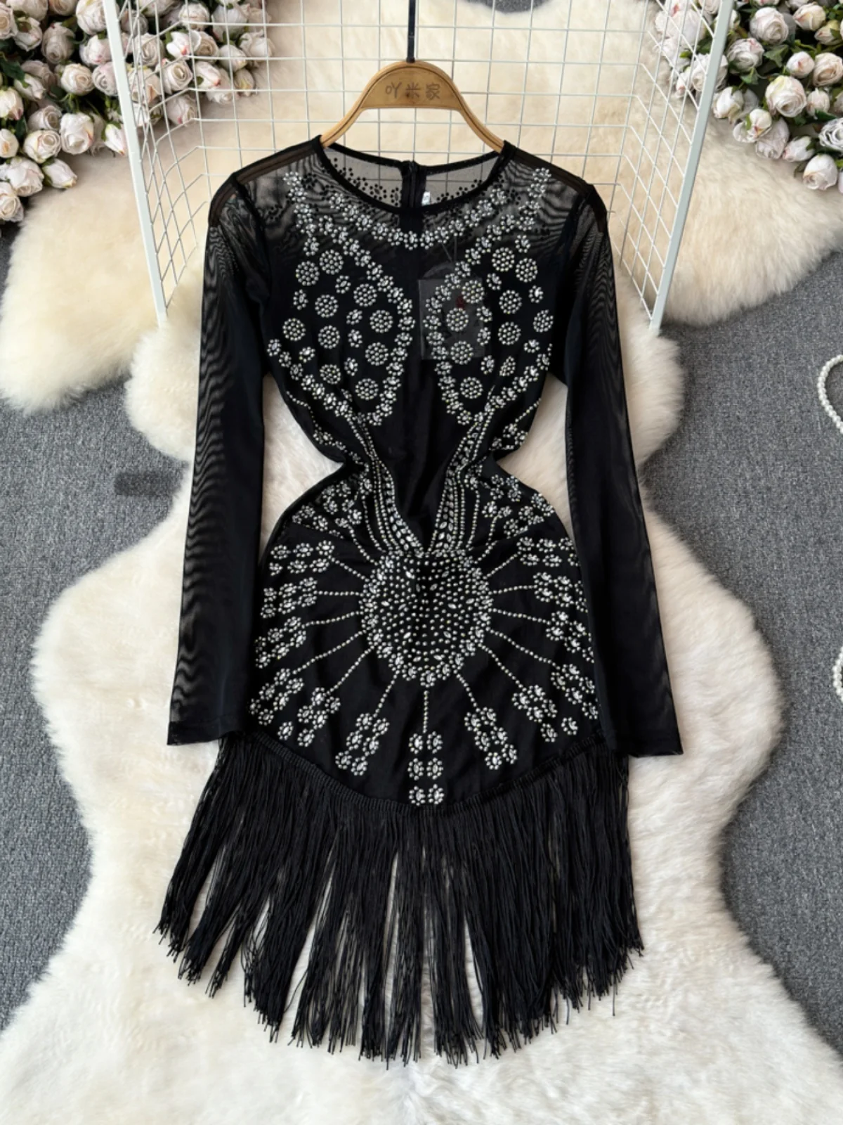 Сексуальное длинное платье-русалка Sve с кружевной отделкой и кисточками, облегающее платье с высокой талией для ночного клуба, бара, танцев и клубов
Сексуальное длинное платье-русалка Sve с кружевной отделкой и кисточками, облегающее платье с высокой талией для ночного клуба, бара, танцев и клубов