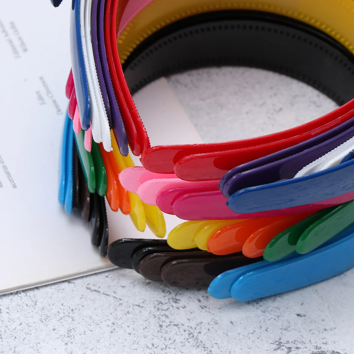 24Pcs Anti-Slip Headbands Candy Color Wide Plastic Hairband Durable Women Hair Accessories for Party Daily Use
24Pcs Anti-Slip Headbands Candy Color Wide Plastic Hairband Durable Women Hair Accessories for Party Daily Use