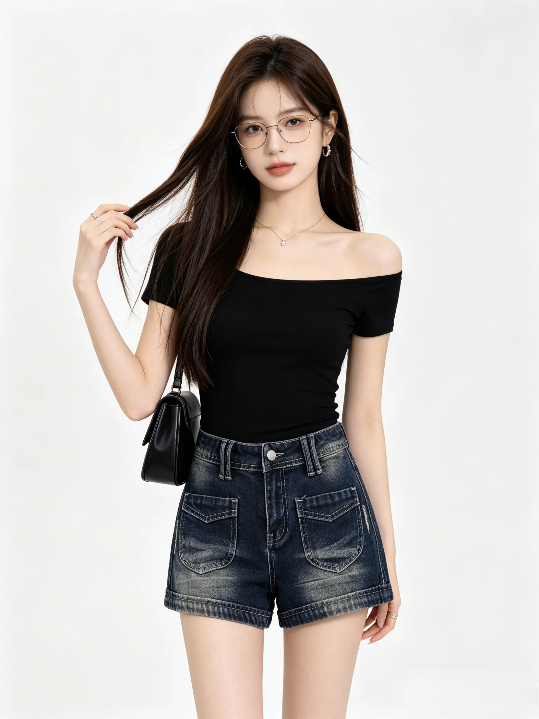 Retro American Deep Blue Sweet And Spicy Denim Shorts Wide Leg 2026 Summer Slimming Korean Style Worn Hot Pants Women's Jeans
Retro American Deep Blue Sweet And Spicy Denim Shorts Wide Leg 2026 Summer Slimming Korean Style Worn Hot Pants Women's Jeans