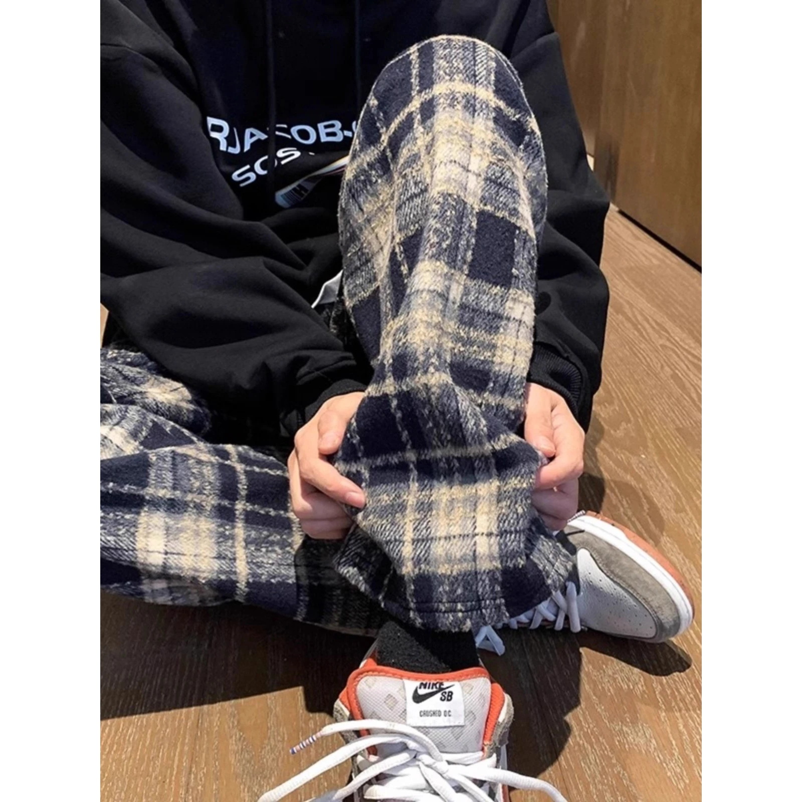 Мужские свободные брюки в клетку, теплые повседневные, осенне-зимние, большие размеры, до 36 кг, в стиле ретро, американский стиль, полиэстер
Мужские свободные брюки в клетку, теплые повседневные, осенне-зимние, большие размеры, до 36 кг, в стиле ретро, американский стиль, полиэстер