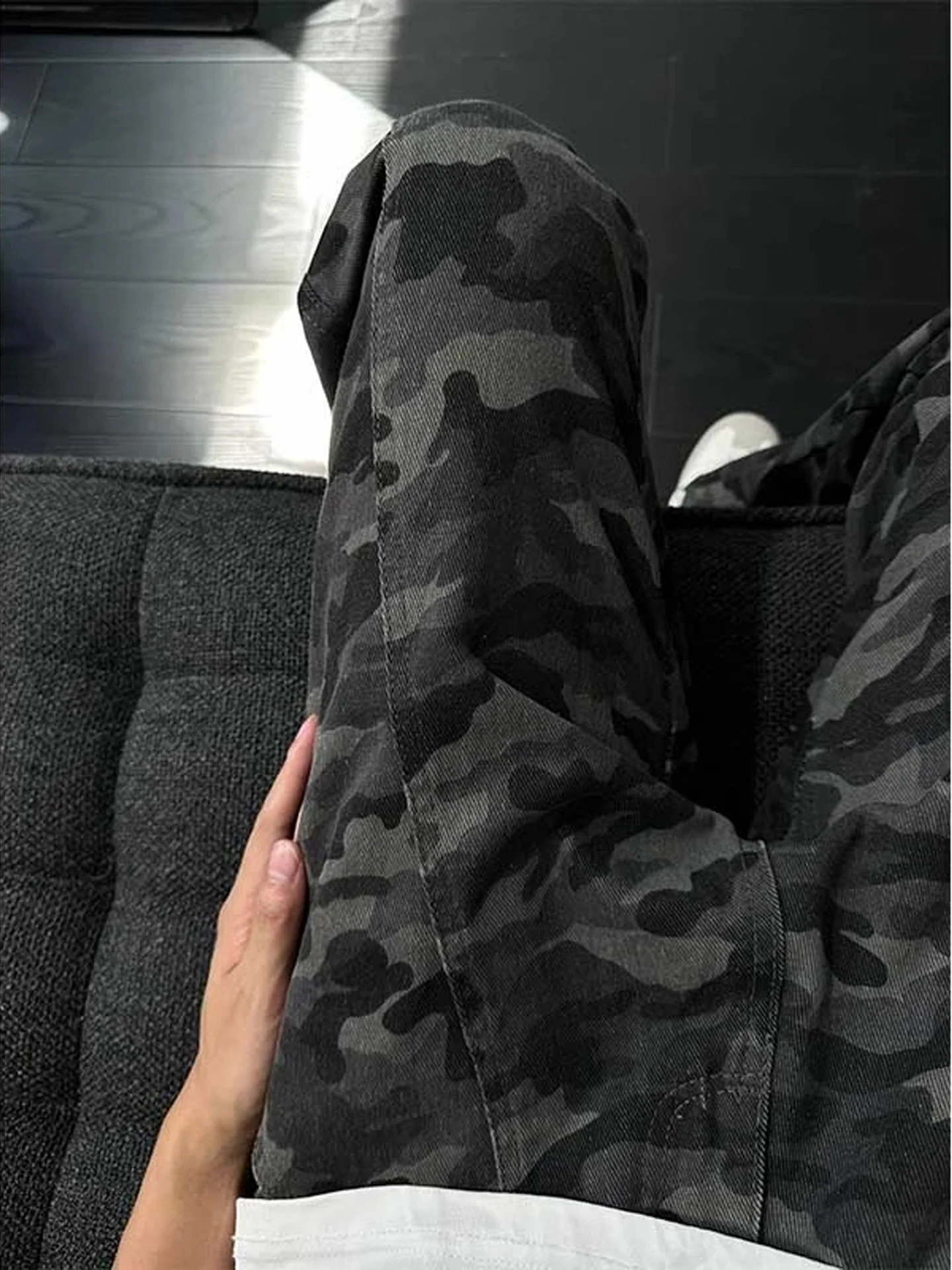 American Retro Camouflage Workwear Jeans Loose Straight Leg Trousers Men's Women's Deconstructed Cleanfit Long Trousers
American Retro Camouflage Workwear Jeans Loose Straight Leg Trousers Men's Women's Deconstructed Cleanfit Long Trousers