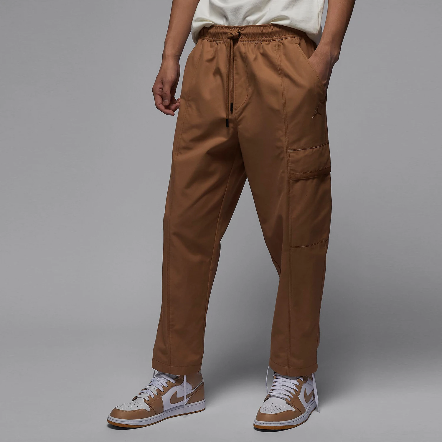 Nike genuine Jordan Essentials Men's Woven Training Pants FN4540-231
Nike genuine Jordan Essentials Men's Woven Training Pants FN4540-231