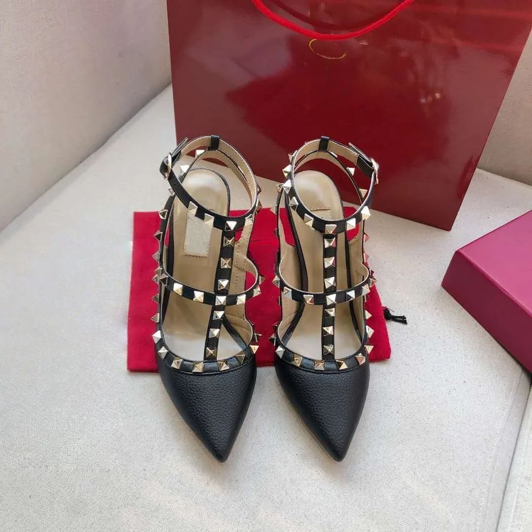 Women's high heels rivet pointed stiletto summer sandals with open back high heels
Women's high heels rivet pointed stiletto summer sandals with open back high heels