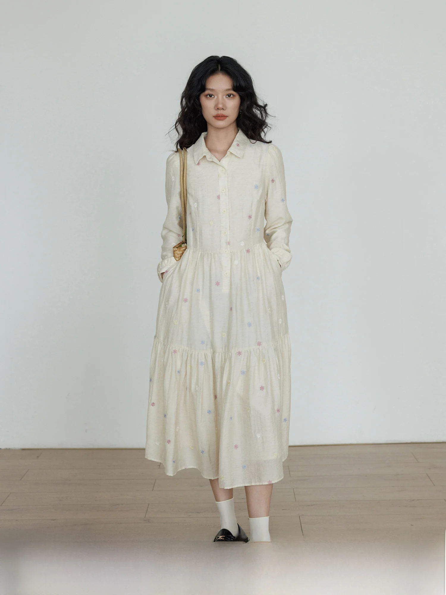 Vastand Spring Sweet Style Embroidered Dress Women's New 2026 High Waist Gel Fiber Long Sleeve Loose Fit A-Line Skirt
Vastand Spring Sweet Style Embroidered Dress Women's New 2026 High Waist Gel Fiber Long Sleeve Loose Fit A-Line Skirt
