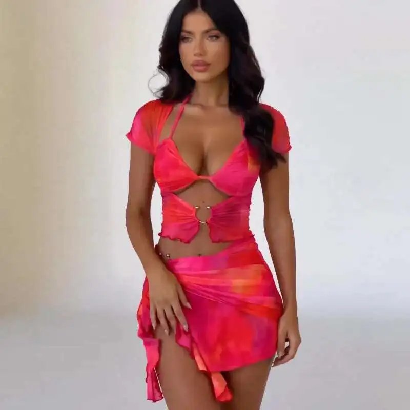Vintage Print Sexy 2 Piece Set 2025 Summer Women Sets Hollow Out Backless Mini Short Skirt Set Ruffles Split Two Piece Set
Vintage Print Sexy 2 Piece Set 2025 Summer Women Sets Hollow Out Backless Mini Short Skirt Set Ruffles Split Two Piece Set