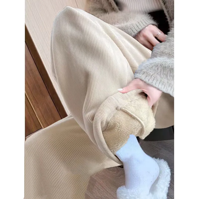 Versatile Casual Corduroy Trousers Women's Fleece Lined Straight Leg High Waist Drapey Wide Leg Pants Commute Style Autumn Wi...
Versatile Casual Corduroy Trousers Women's Fleece Lined Straight Leg High Waist Drapey Wide Leg Pants Commute Style Autumn Wi...