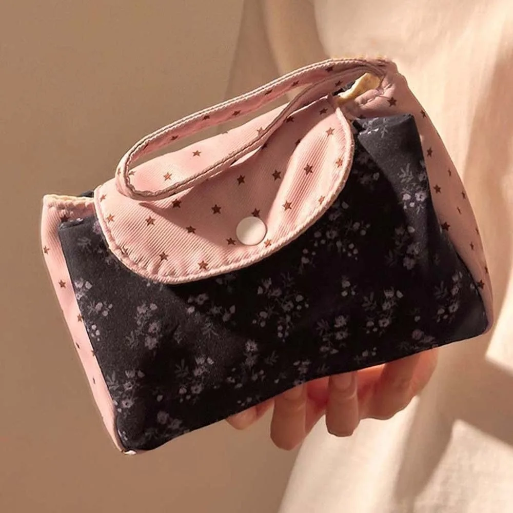 Purple Print Floral Makeup Bag Soft Cotton Double Pockets Cosmetic Pouch Fabric Handle Korean Style Coin Purse Desk Organization
Purple Print Floral Makeup Bag Soft Cotton Double Pockets Cosmetic Pouch Fabric Handle Korean Style Coin Purse Desk Organization