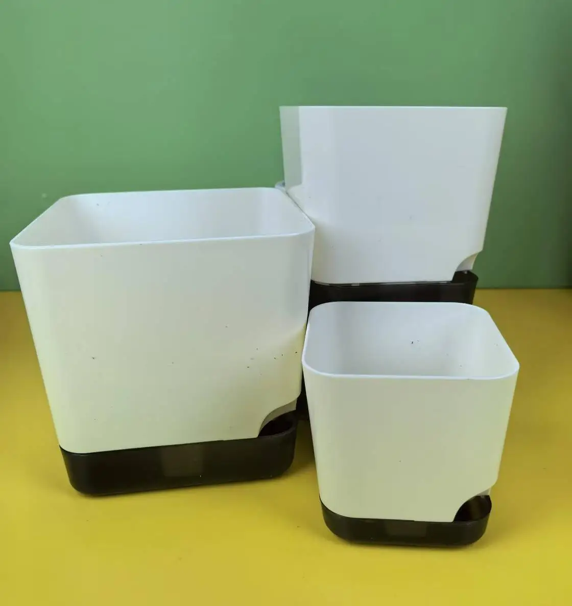 3 Square White Flower Pots Set with Different Sizes/Self-Absorbing Gardening Flower Pot Set/Diameter Desktop Green Plant Flower Pot Set
3 Square White Flower Pots Set with Different Sizes/Self-Absorbing Gardening Flower Pot Set/Diameter Desktop Green Plant Flower Pot Set