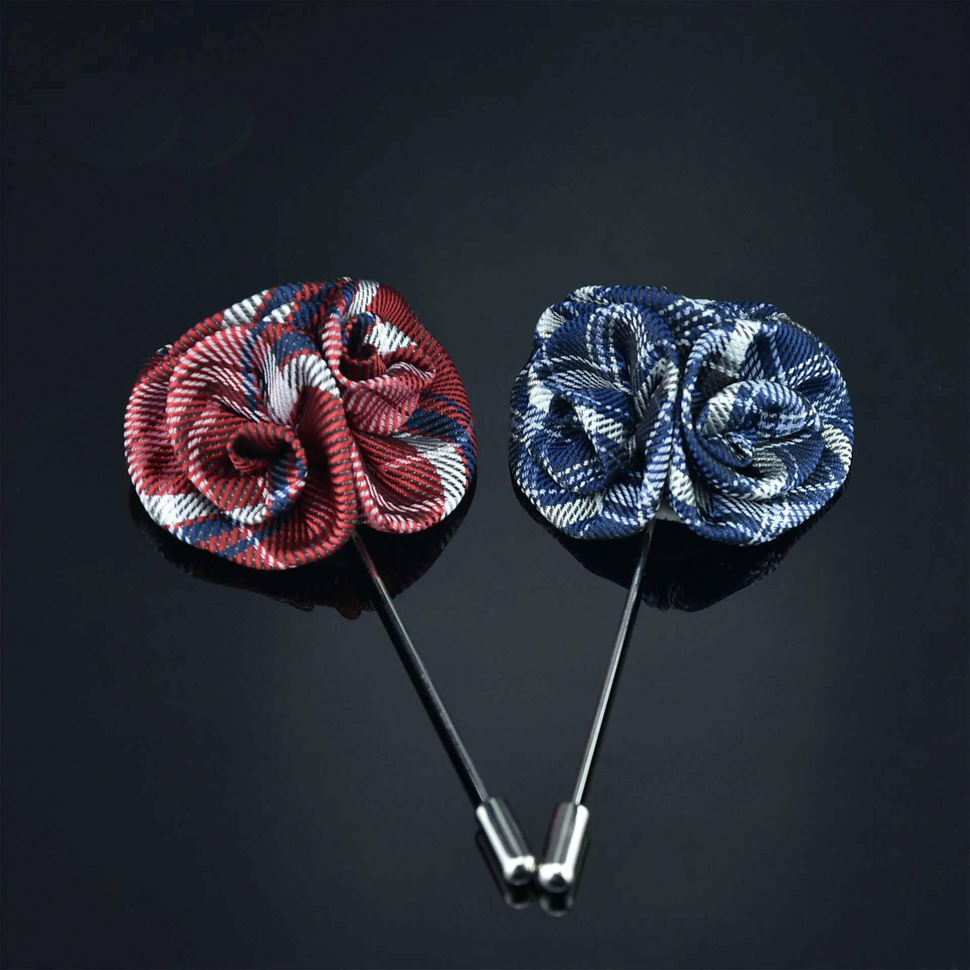 21 PCS/Lot, Mens Elegant Triple Rose Flower Lapel Pins, Wedding Boutonniere Flower Brooches
21 PCS/Lot, Mens Elegant Triple Rose Flower Lapel Pins, Wedding Boutonniere Flower Brooches