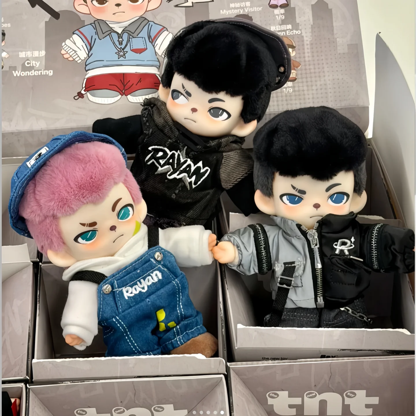 Tnt Rayan City Walk Series Vinyl light versi Blind Box Kawaii Pendant Cute Bag Charm Decor Figure Doll Adult Collection Gift
Tnt Rayan City Walk Series Vinyl light versi Blind Box Kawaii Pendant Cute Bag Charm Decor Figure Doll Adult Collection Gift