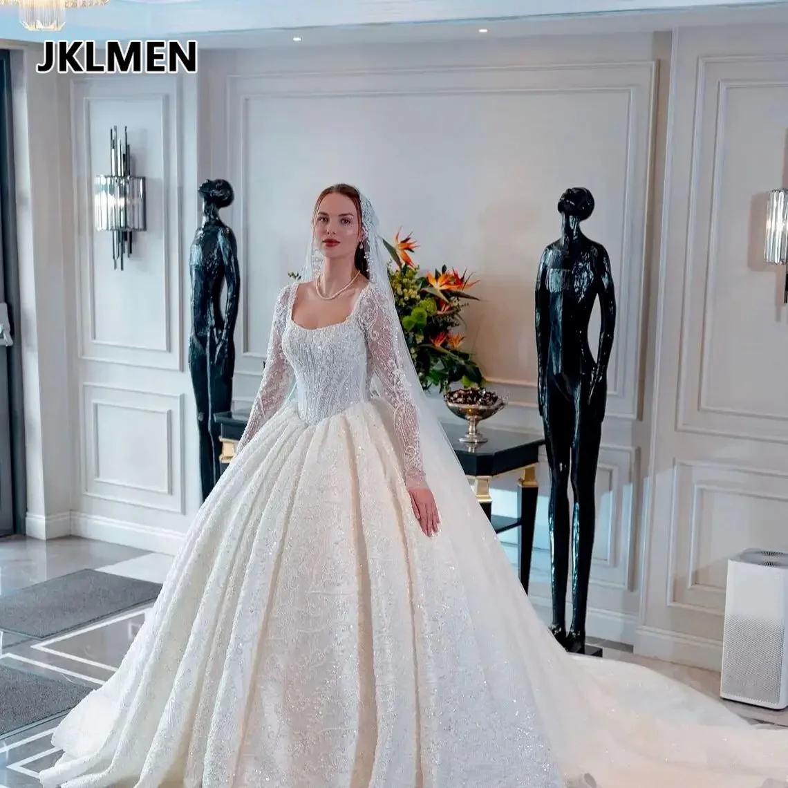 Customized Luxury Pearl Sparkling Princess Wedding Dresses Lace Bridal Dress Square Collar Long Sleeve Vestidos De Novia
Customized Luxury Pearl Sparkling Princess Wedding Dresses Lace Bridal Dress Square Collar Long Sleeve Vestidos De Novia