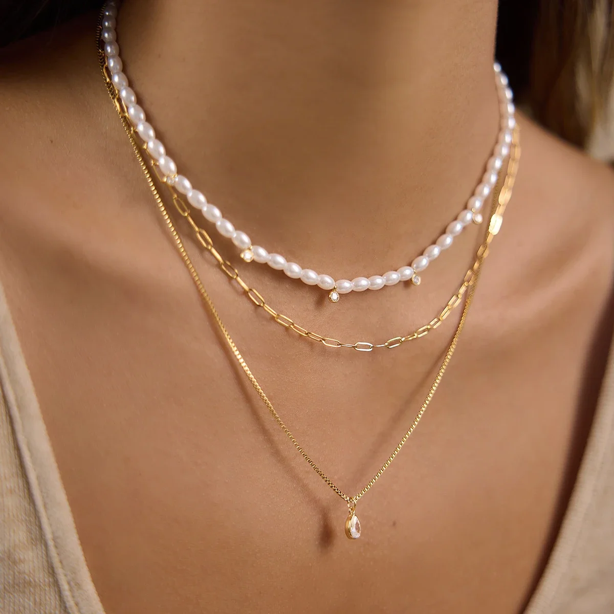Elegant Zircon Pendant Paper Clip Imitation Pearl Chain Necklace For Women 18K Gold PVD Plated Stainless Steel Necklace
Elegant Zircon Pendant Paper Clip Imitation Pearl Chain Necklace For Women 18K Gold PVD Plated Stainless Steel Necklace