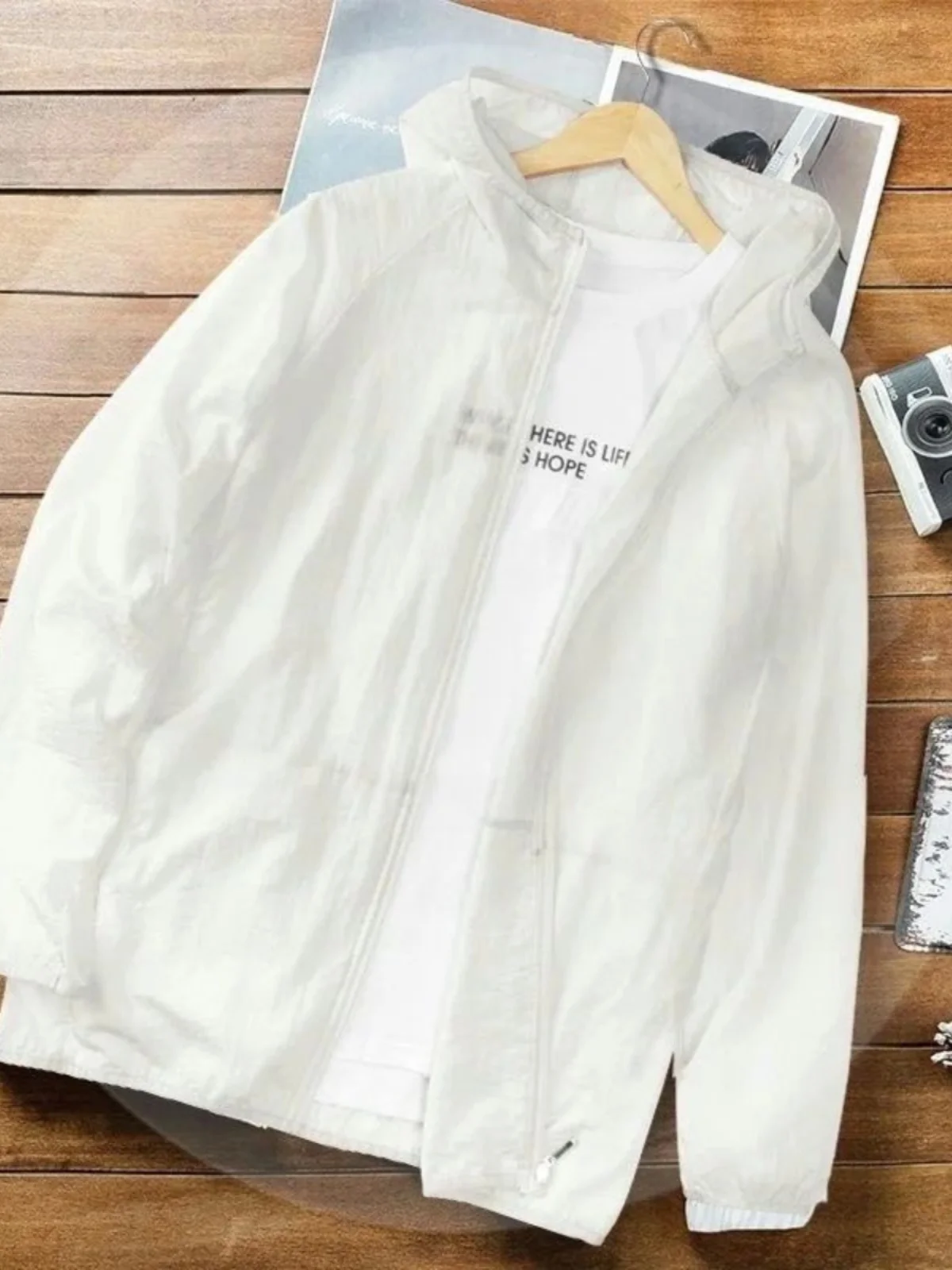 Мужской костюм Long Sve с капюшоном и защитой от ультрафиолета, молодежная модная летняя верхняя одежда, застежка-молния, стандартная посадка, защита от ультрафиолета
Мужской костюм Long Sve с капюшоном и защитой от ультрафиолета, молодежная модная летняя верхняя одежда, застежка-молния, стандартная посадка, защита от ультрафиолета