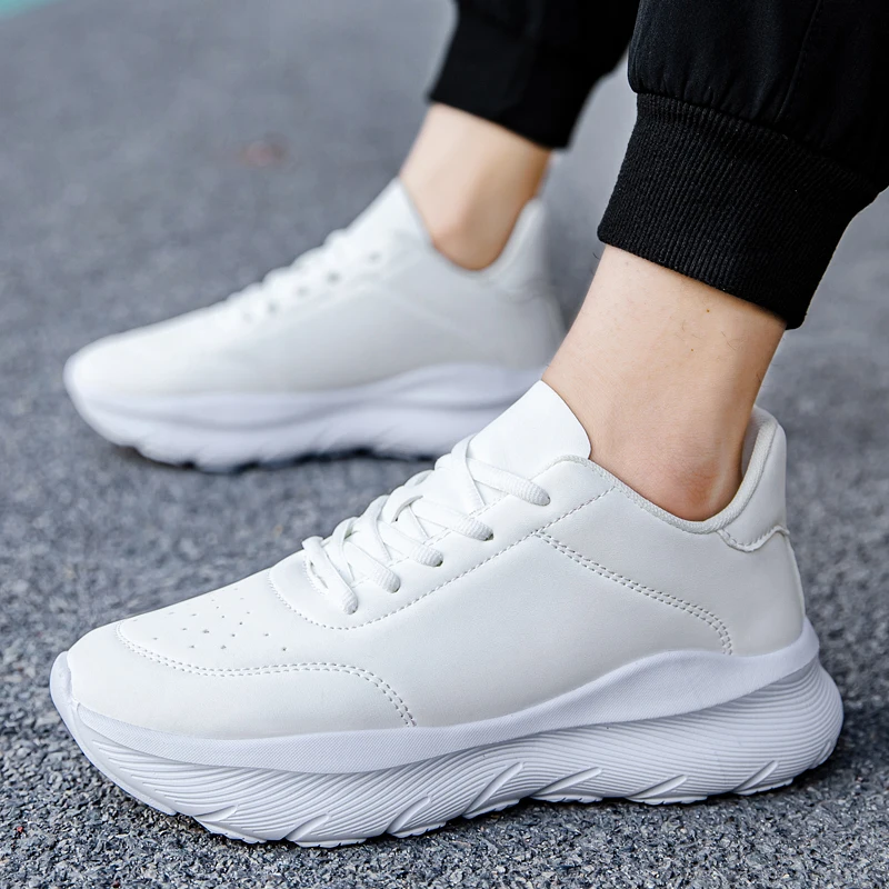 Mens Running Shoes 2025 New Leather Lightweight Comfort Anti Slip Outdoor Jogging Fitness Training Leisure Sports Shoes for Men
Mens Running Shoes 2025 New Leather Lightweight Comfort Anti Slip Outdoor Jogging Fitness Training Leisure Sports Shoes for Men