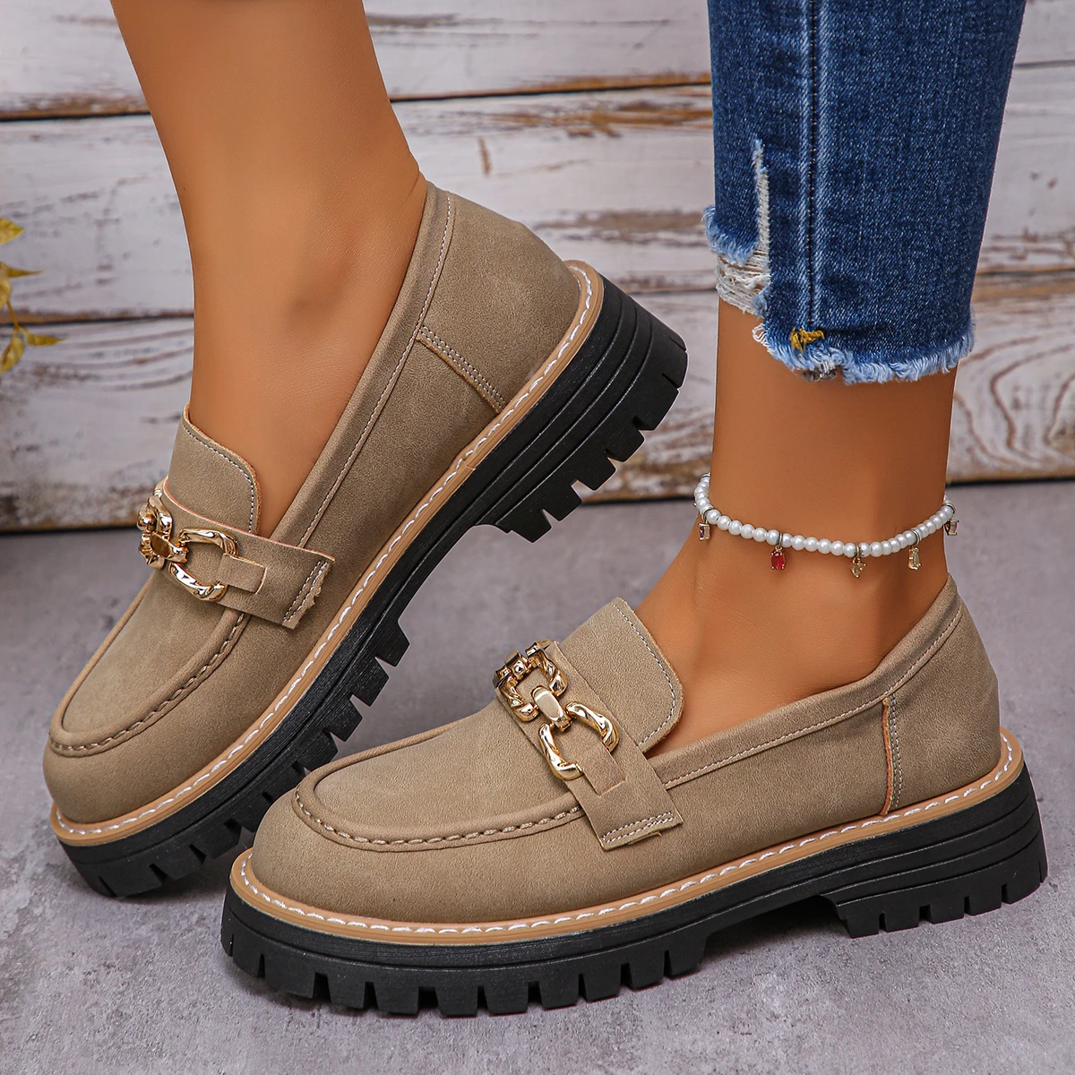 **Fashion New Style Comfortable Large Single Shoes for Women Spring/Autumn Round Head Thick Bottom Anti Slip Casual Work Shoes
**Fashion New Style Comfortable Large Single Shoes for Women Spring/Autumn Round Head Thick Bottom Anti Slip Casual Work Shoes