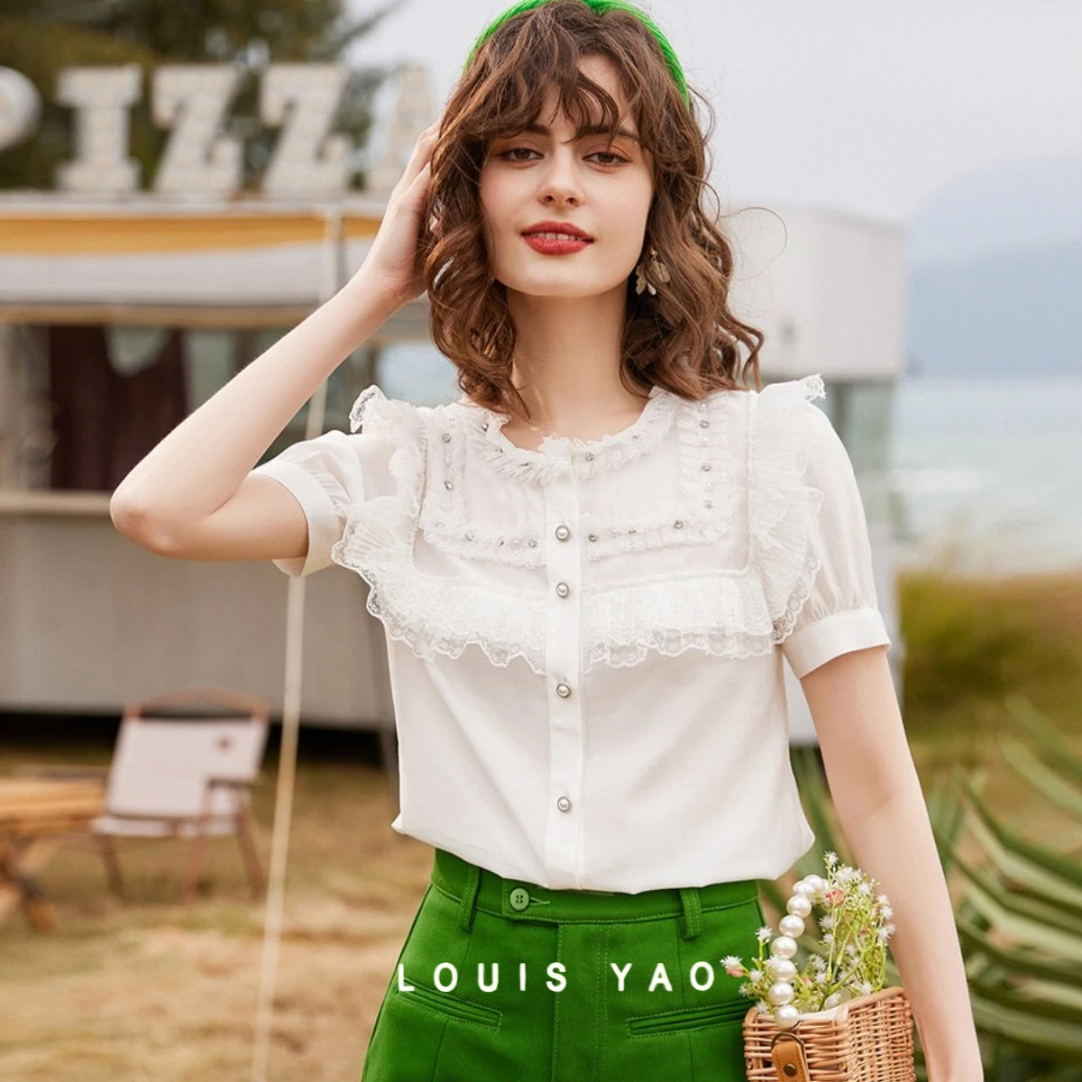 Pleated Embroidered Women's Shirt 2025 Summer Korean Popular Clothes Ruched Stand-up Collar Short Sleeve Shirt Women's Clothing
Pleated Embroidered Women's Shirt 2025 Summer Korean Popular Clothes Ruched Stand-up Collar Short Sleeve Shirt Women's Clothing