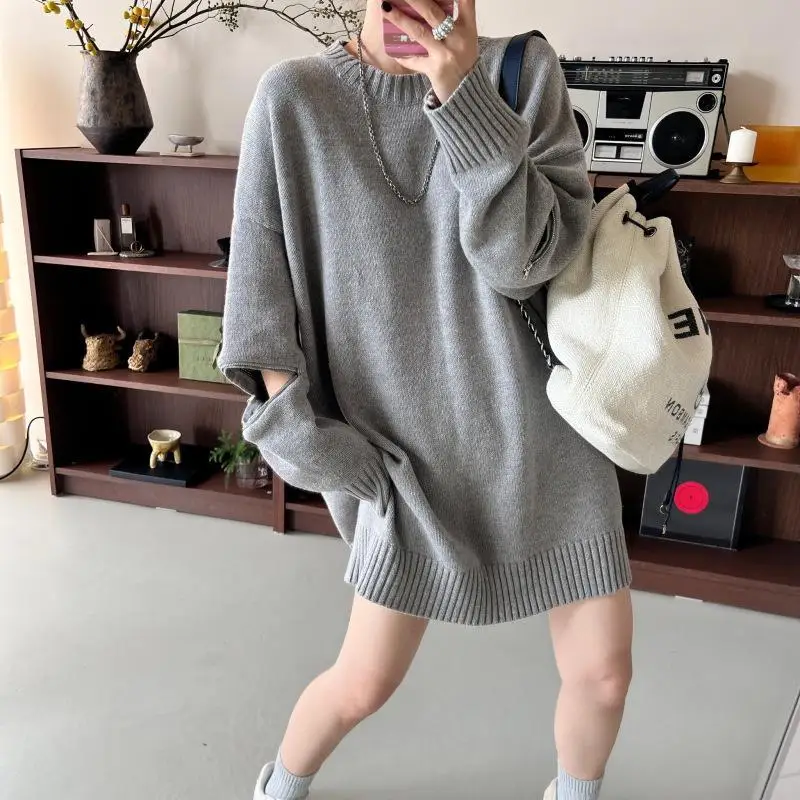 Loose mid length niche zipper design long sleeved woolen sweater for women design sense niche round neck pullover sweater top
Loose mid length niche zipper design long sleeved woolen sweater for women design sense niche round neck pullover sweater top