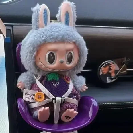 Для Labubu, автомобильная кукла, безопасное сиденье Kawaii Ob11, Кукольное сиденье, автомобильное воздушное украшение, милое украшение автомобиля, подарок (без куклы)
Для Labubu, автомобильная кукла, безопасное сиденье Kawaii Ob11, Кукольное сиденье, автомобильное воздушное украшение, милое украшение автомобиля, подарок (без куклы)