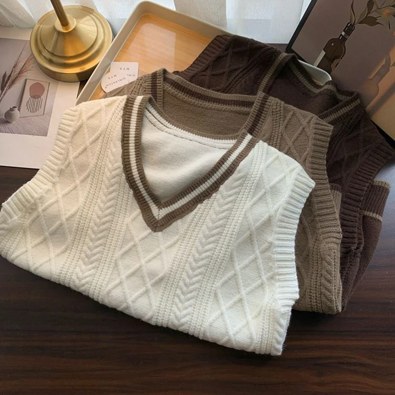 Contrast Color Versatile V-Neck Women Knitted Waistcoat Spring Fall Korean Style Office Lady Loose Casual Simple Sleeveless Tops
Contrast Color Versatile V-Neck Women Knitted Waistcoat Spring Fall Korean Style Office Lady Loose Casual Simple Sleeveless Tops