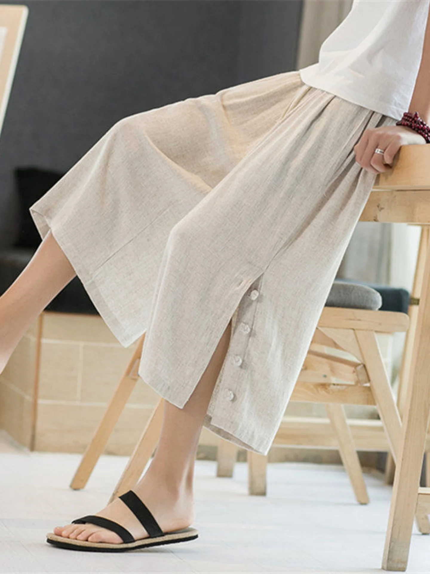 Loose Linen Men's 7/8 Pants Summer Casual Wide Leg Cotton Linen orts Breathable Comfortable Straight Cut Elastic Waist
Loose Linen Men's 7/8 Pants Summer Casual Wide Leg Cotton Linen orts Breathable Comfortable Straight Cut Elastic Waist
