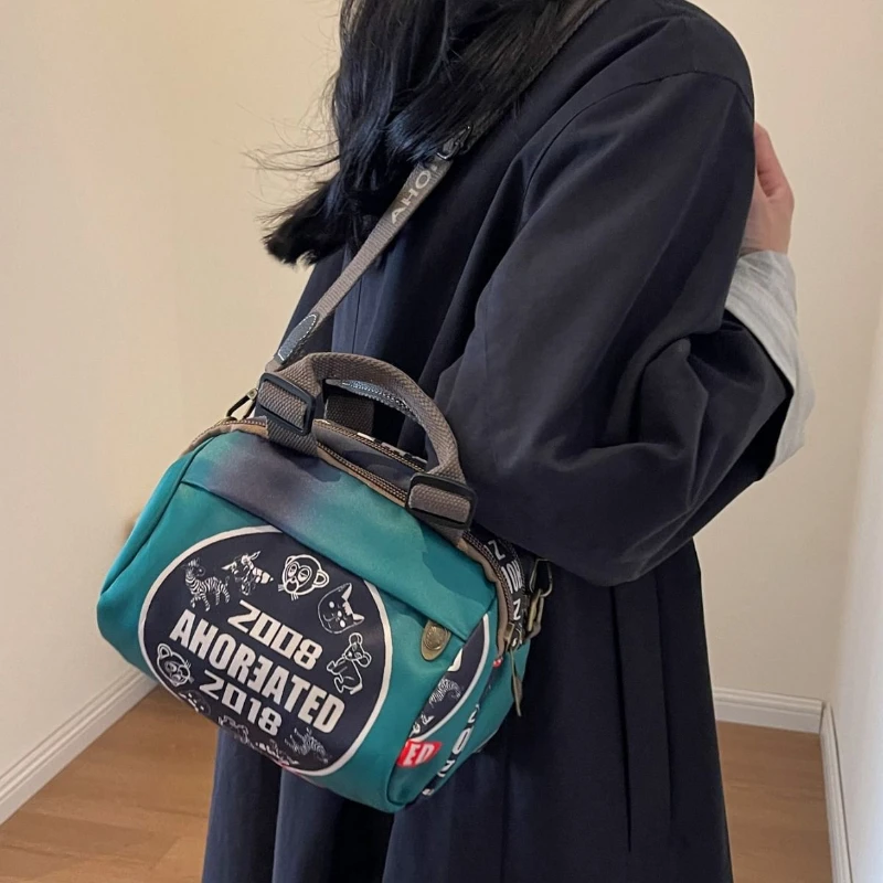 Classy fashion printing casual satchel cross-body dual-use bag large-capacity work clothing shopping shoulder bag for women 
Classy fashion printing casual satchel cross-body dual-use bag large-capacity work clothing shopping shoulder bag for women
