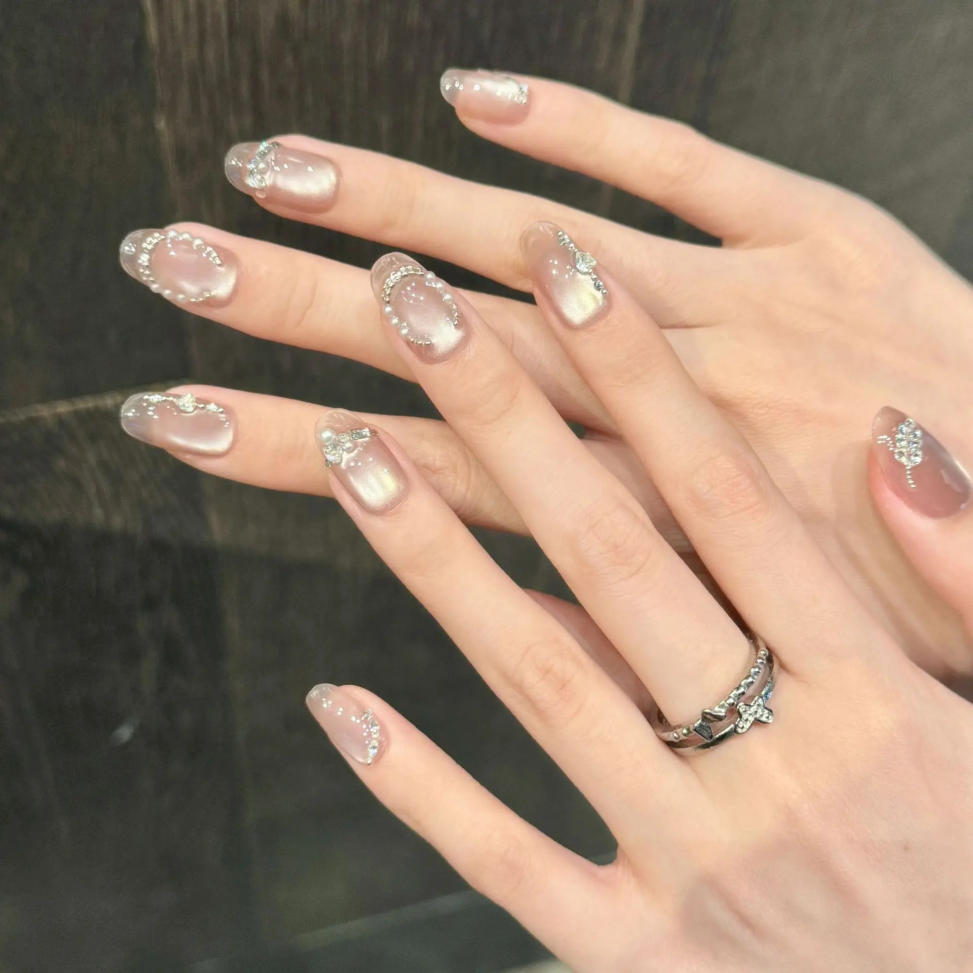 【Summer Pure Desire】Blinding Sparkle Mixed Rhinestones & Glass Beads Cat's Eye – Simple Gentle Pure Handcrafted Press-On Nails
【Summer Pure Desire】Blinding Sparkle Mixed Rhinestones & Glass Beads Cat's Eye – Simple Gentle Pure Handcrafted Press-On Nails