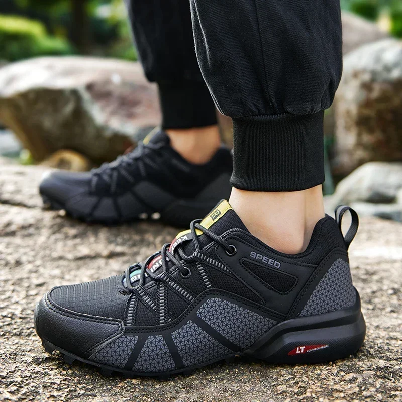 Men and Women with The Same New Wear-resistant High Quality Professional Outdoor Climbing Off-road Non-slip Grip Shoes
Men and Women with The Same New Wear-resistant High Quality Professional Outdoor Climbing Off-road Non-slip Grip Shoes