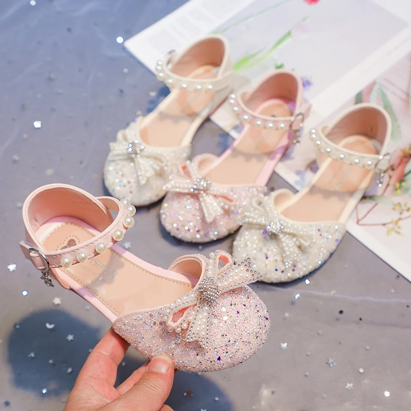 Hot Selling Rhinestone Soft Bow Comfortable Children's Flat Sandals Summer Fashion Elegant Lightweight Princess Casual Shoes
Hot Selling Rhinestone Soft Bow Comfortable Children's Flat Sandals Summer Fashion Elegant Lightweight Princess Casual Shoes