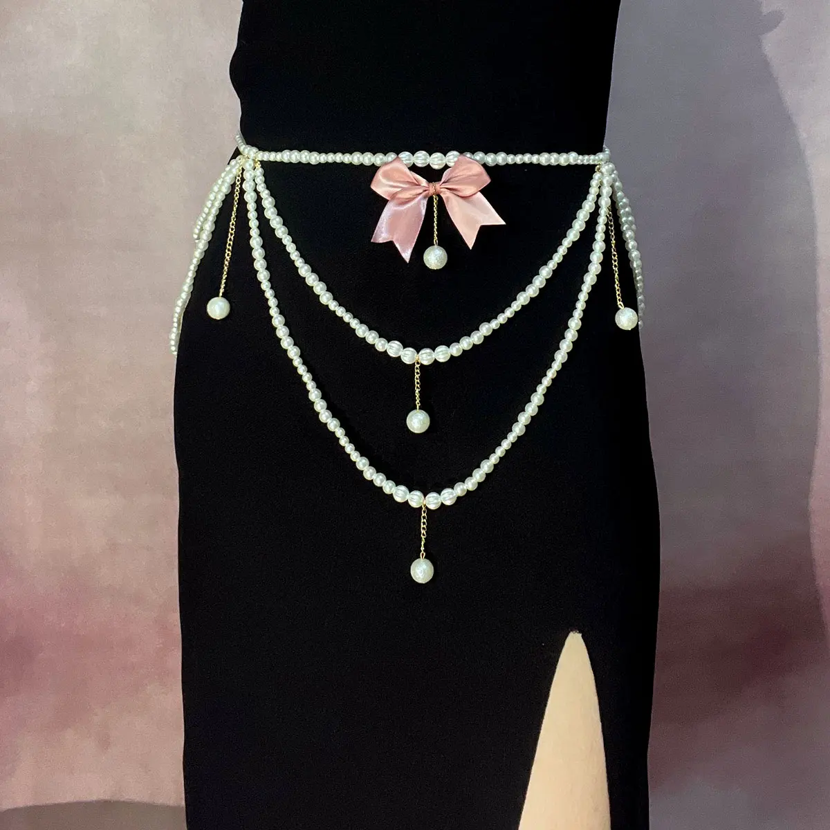 Sexy Fashion Waist Chain For Lady Imitation Pearl Cute Pink Bow Body Chain Music Festival Party Dress Accessories
Sexy Fashion Waist Chain For Lady Imitation Pearl Cute Pink Bow Body Chain Music Festival Party Dress Accessories