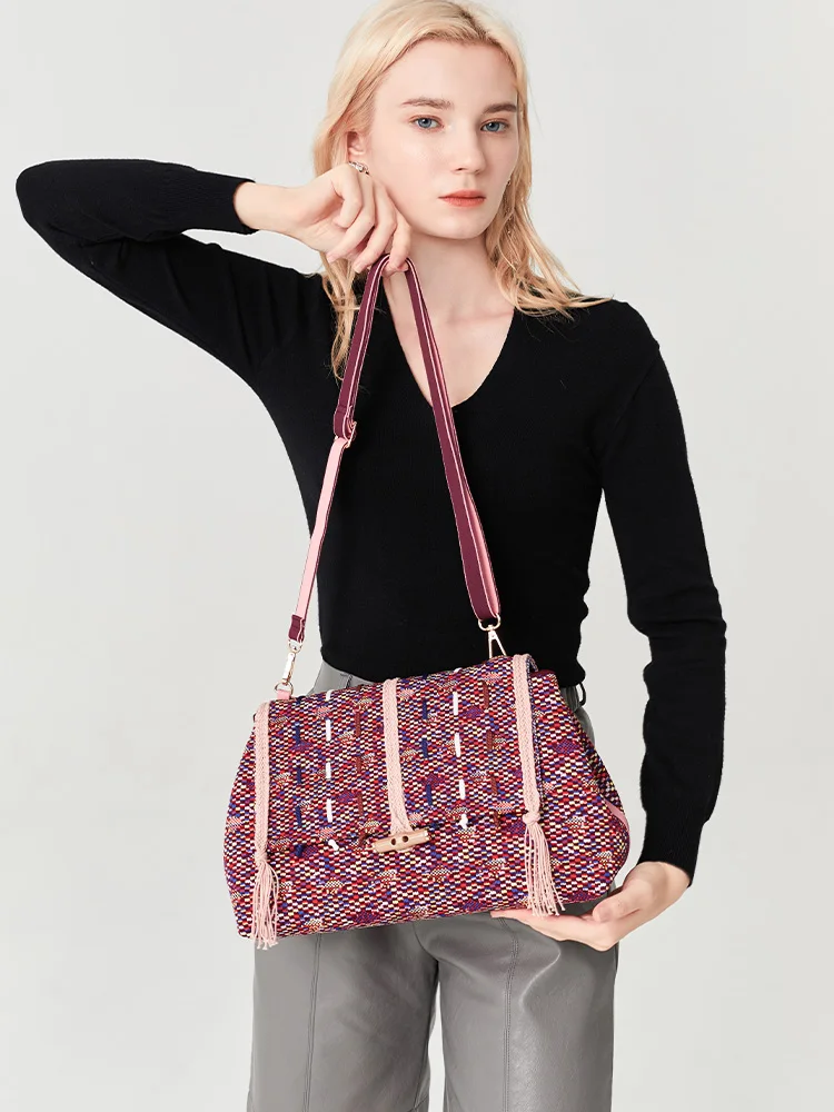 Легкая роскошная модная оригинальная хлопковая тканая женская сумка с квадратным сращиванием, контрастные сумки через плечо с кисточками на одно плечо, модные
Легкая роскошная модная оригинальная хлопковая тканая женская сумка с квадратным сращиванием, контрастные сумки через плечо с кисточками на одно плечо, модные