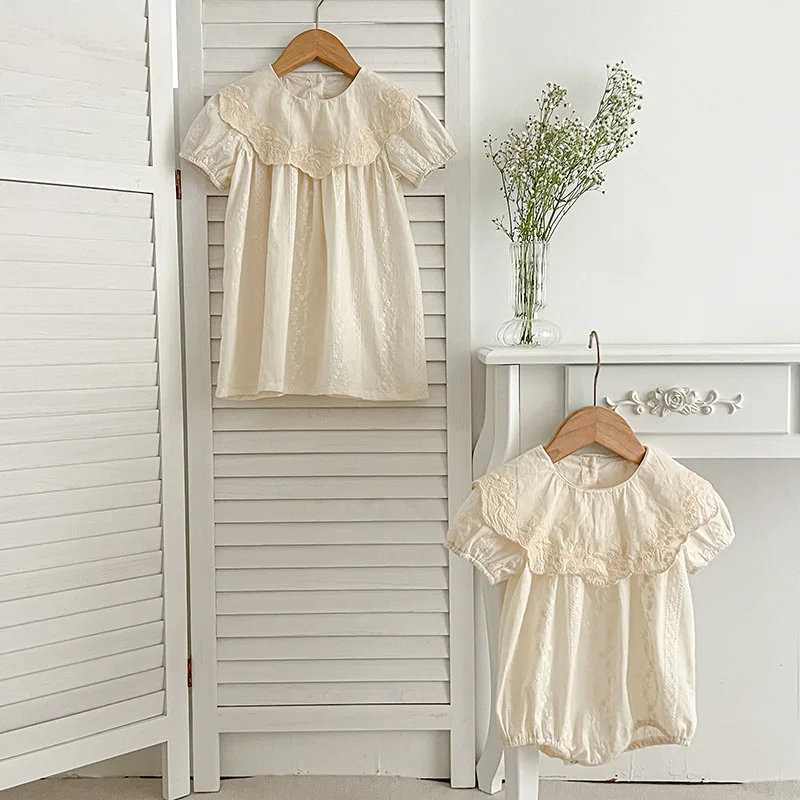 Baby Kid's Summer Clothes Sisters Dress Floral Embroidery Lotus Leaf Collar Bodysuit for Toddler Girls Children's Straight Dress
Baby Kid's Summer Clothes Sisters Dress Floral Embroidery Lotus Leaf Collar Bodysuit for Toddler Girls Children's Straight Dress