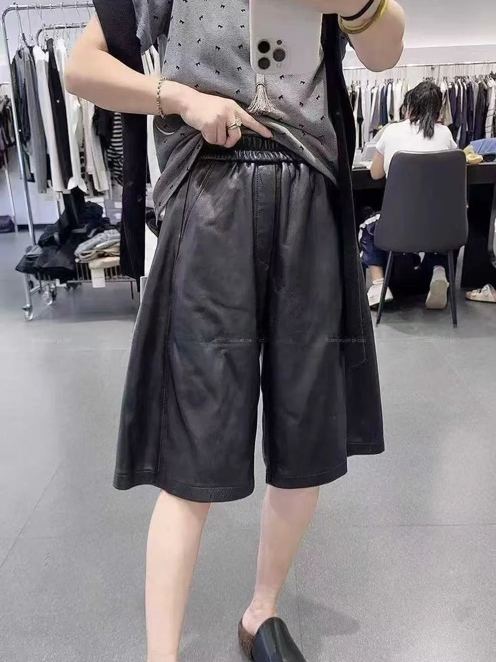 2025 New Faion High Waist Wide Leg Leather orts Women's Casual Pants Sli Commute Sle Korean Version eep Skin
2025 New Faion High Waist Wide Leg Leather orts Women's Casual Pants Sli Commute Sle Korean Version eep Skin